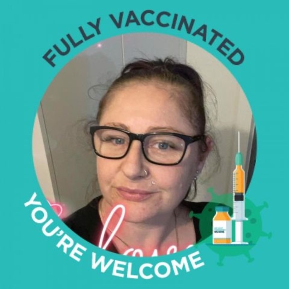 Meet your Posher, Naiomi - Picture 1 of 1